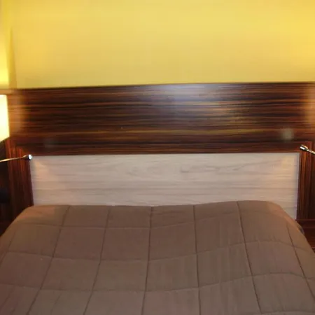 Отель Hotel Mg Клермон-Ферран