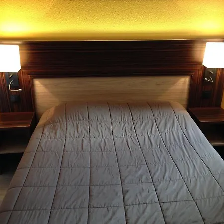 Hotel Hotel Mg Clermont-Ferrand